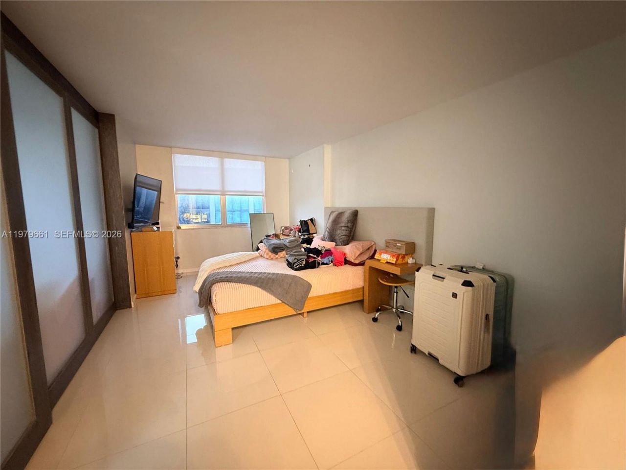 6039 Collins Ave, Unit 635, Miami Beach, FL 33140 Photo