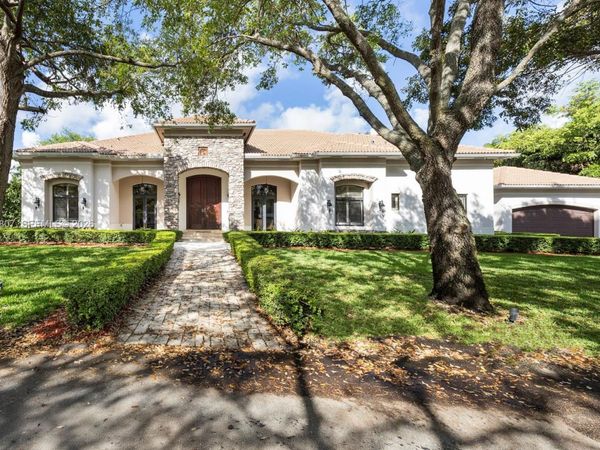 7140 SW 70th Ave, Miami, FL 33143