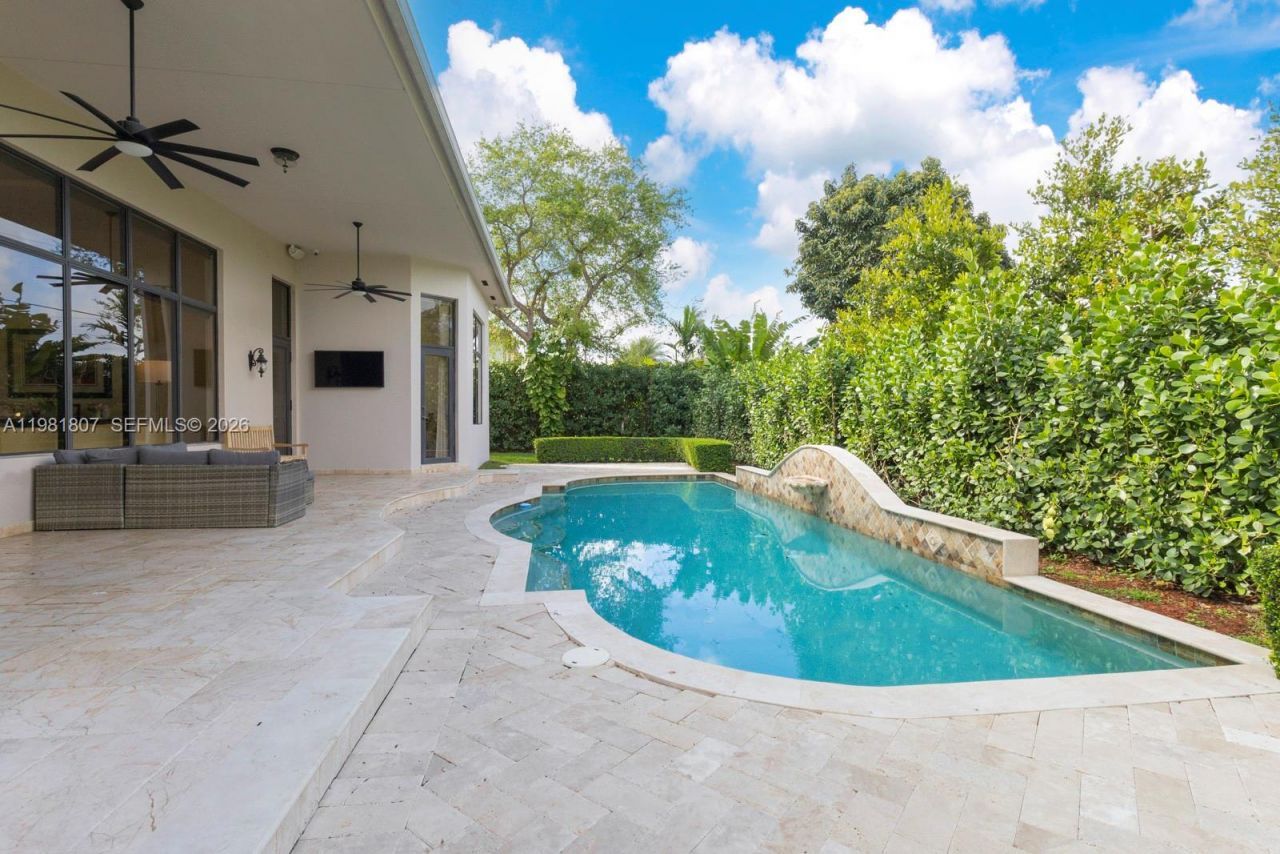 7140 SW 70th Ave, Miami, FL 33143 Photo