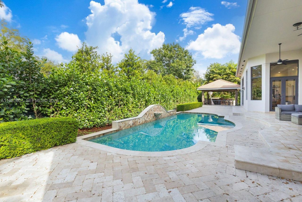 7140 SW 70th Ave, Miami, FL 33143 Photo