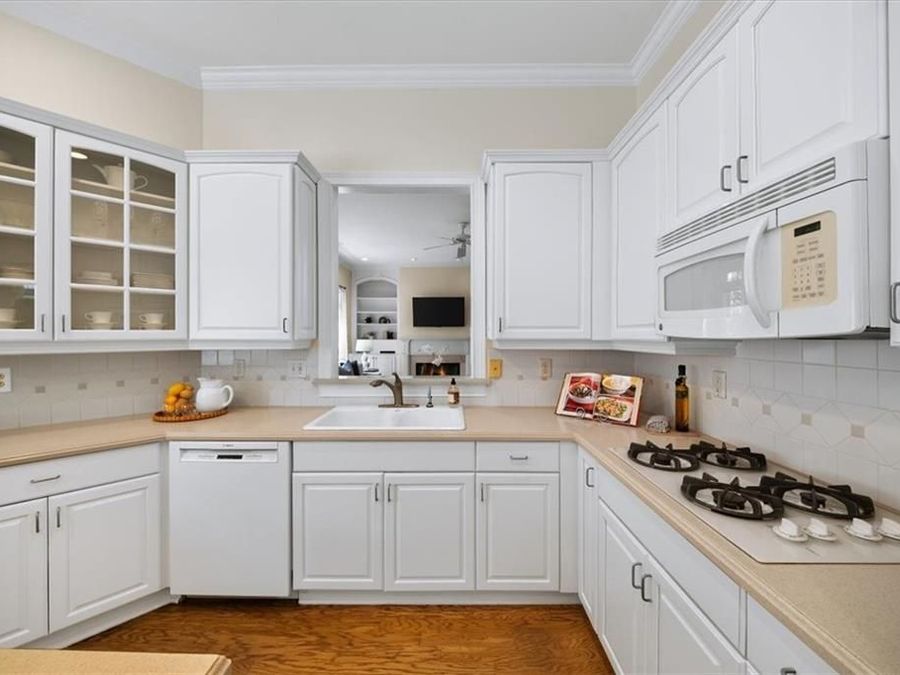 Property Image 16