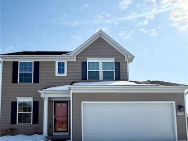 5496 Tobin Path, Clay, NY 13041