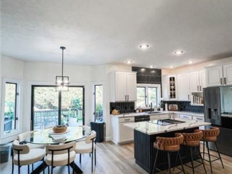 10748 Country Walk Court, Centerville, OH 45458 Photo 3