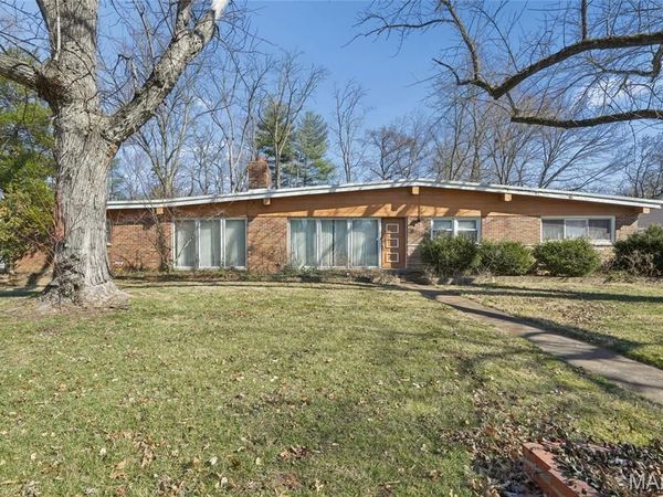 808 Wenneker Drive, Clayton, MO 63124