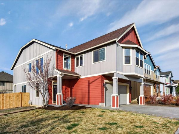 21152 Desert Skies Place, Bend, OR 97702