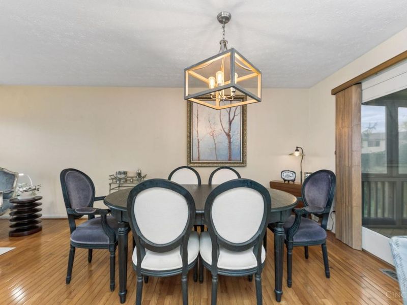 1407 Graymont Court, Springfield Twp., OH 45240 Photo 9