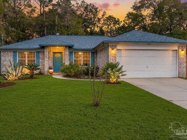 5149 Westport Dr, Milton, FL 32570