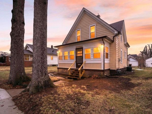 1011 15th Street, ROCKFORD, IL 61104