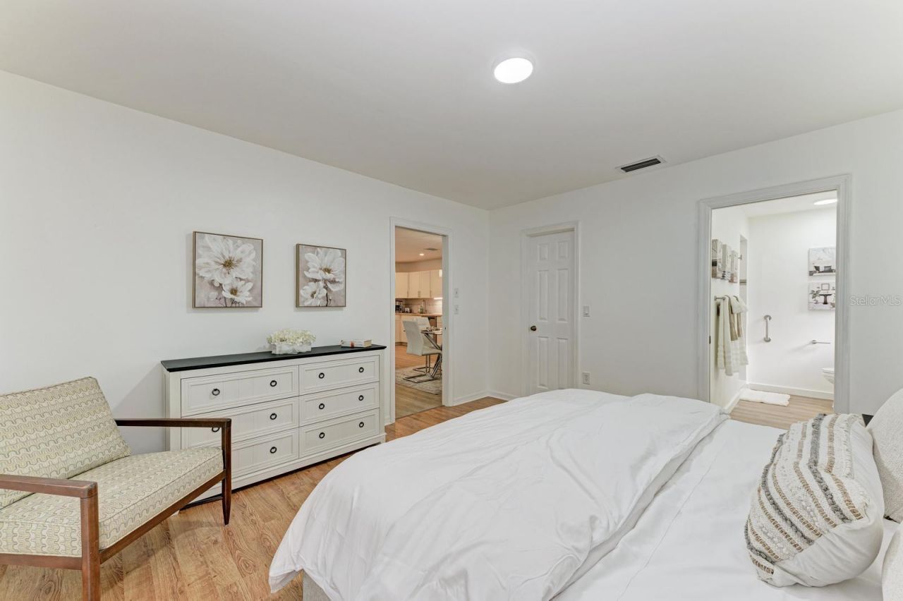 3316 Vivienda Boulevard, Bradenton, FL 34207 Photo