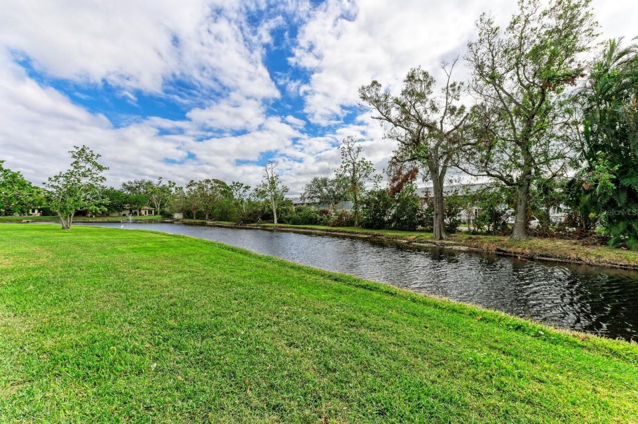 3316 Vivienda Boulevard, Bradenton, FL 34207 Photo