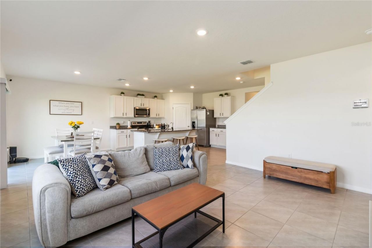 2780 Swooping Sparrow Drive, Saint Cloud, FL 34773 Photo