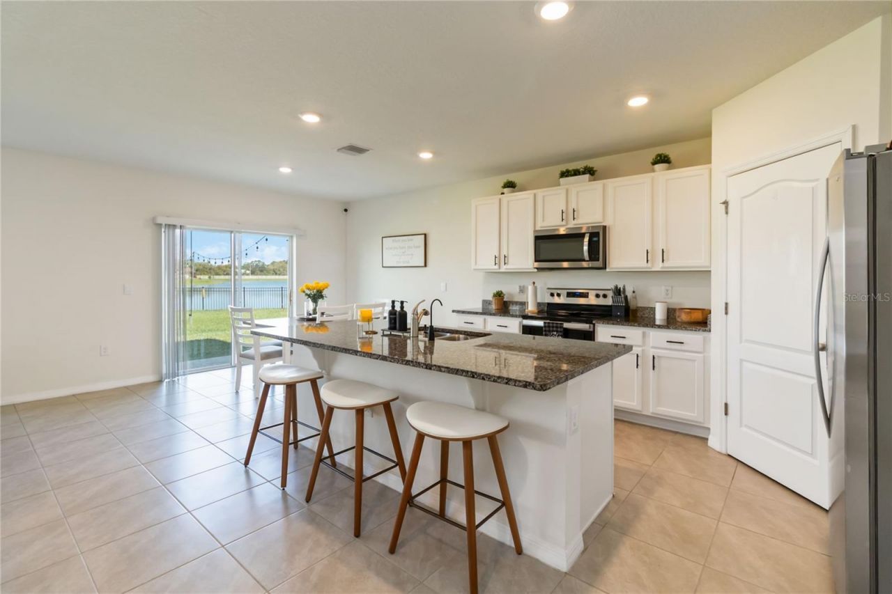 2780 Swooping Sparrow Drive, Saint Cloud, FL 34773 Photo