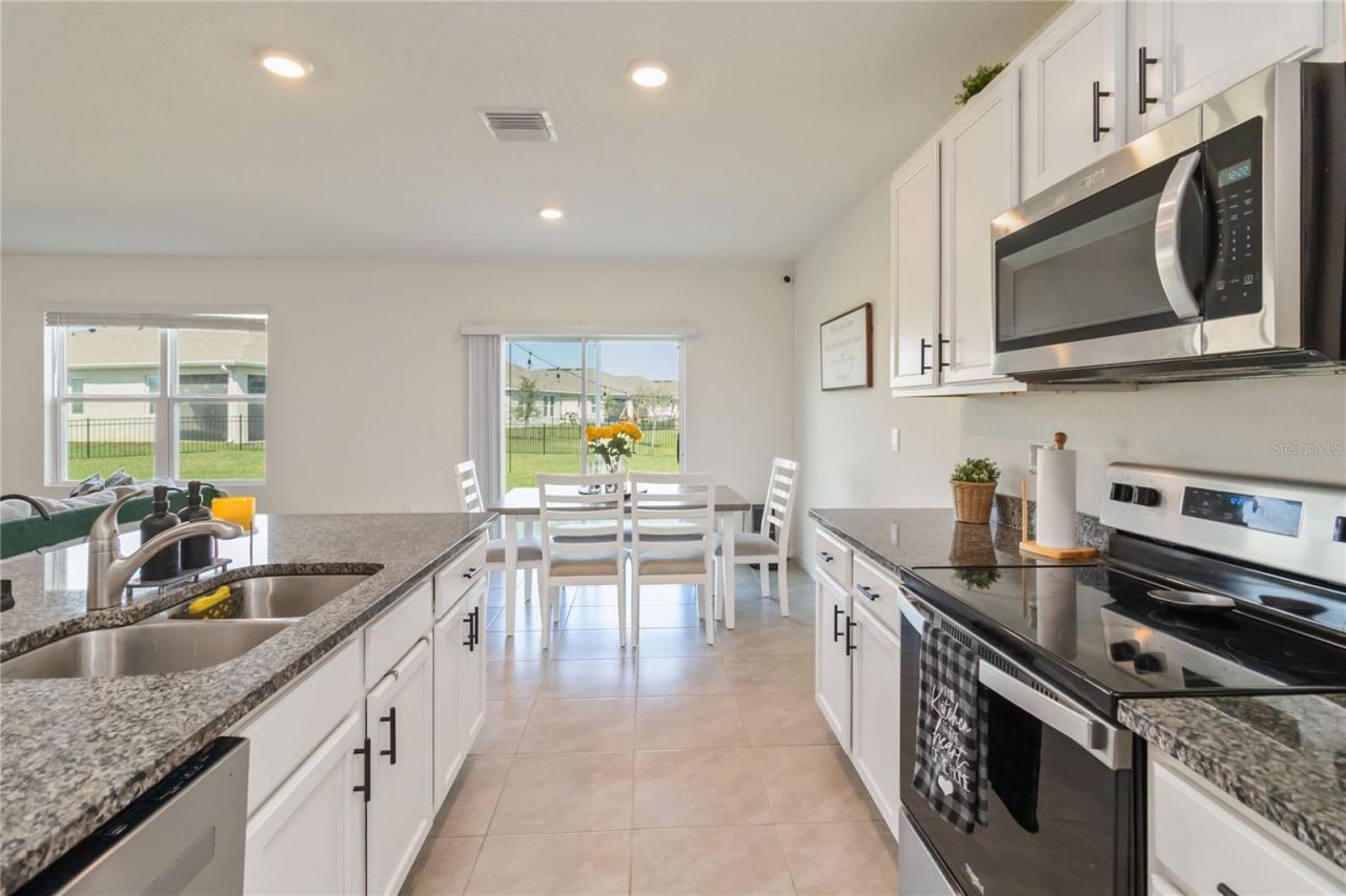 2780 Swooping Sparrow Drive, Saint Cloud, FL 34773 Photo