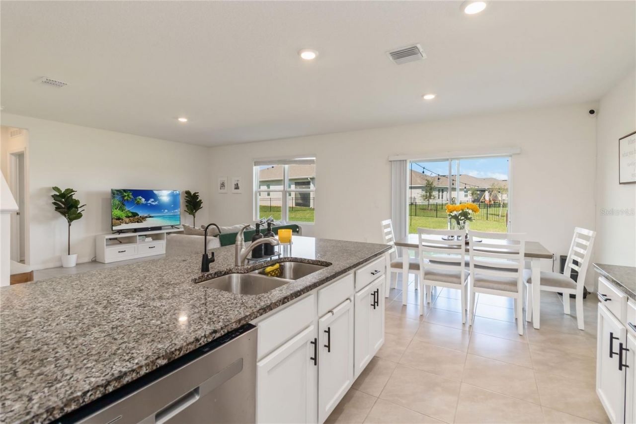 2780 Swooping Sparrow Drive, Saint Cloud, FL 34773 Photo