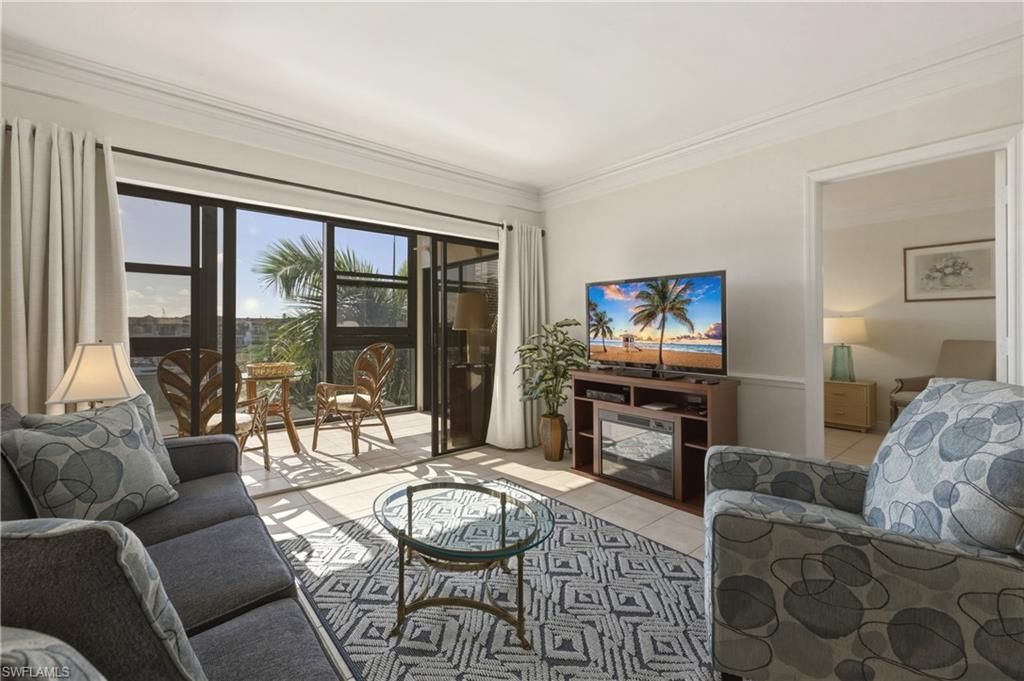 801 River Point Dr, Unit 303A, Naples, FL 34102 Photo