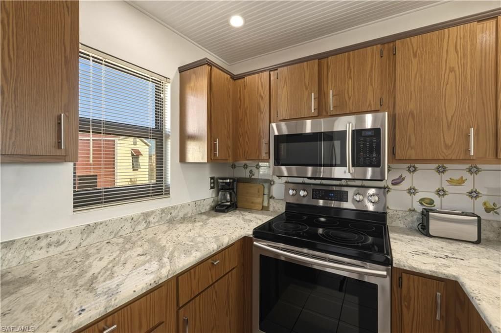 801 River Point Dr, Unit 303A, Naples, FL 34102 Photo