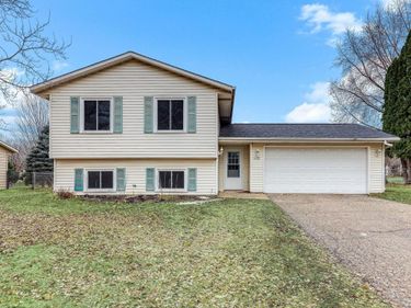14155 Ensley Court, Apple Valley, MN 55124