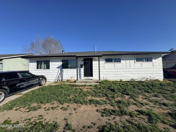 1536 Oxford Avenue, Sparks, NV 89431