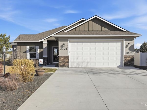 3706 S Greenbrier, Nampa, ID 83686
