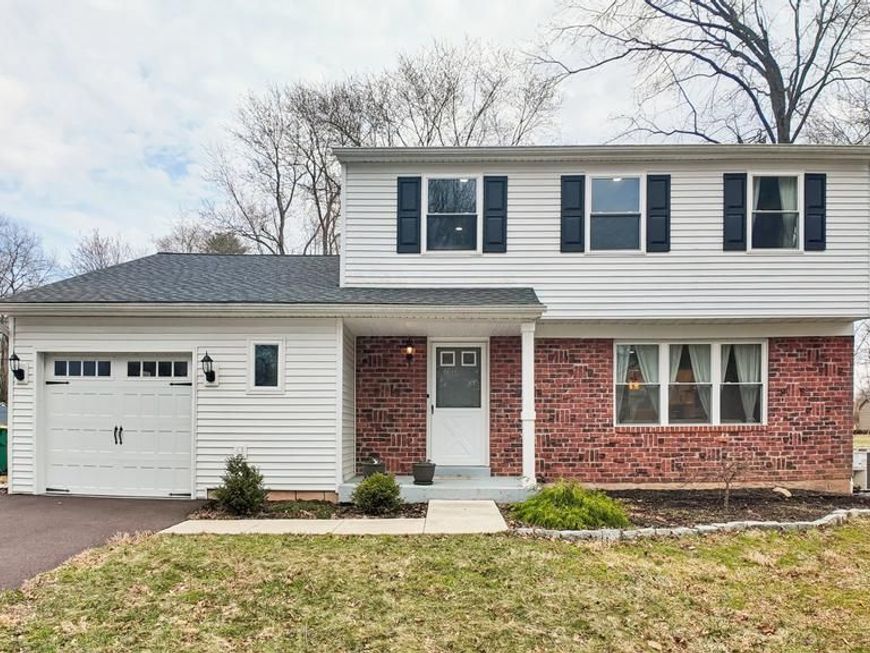 94 Sioux Road, Doylestown, PA 18901 Main Photo