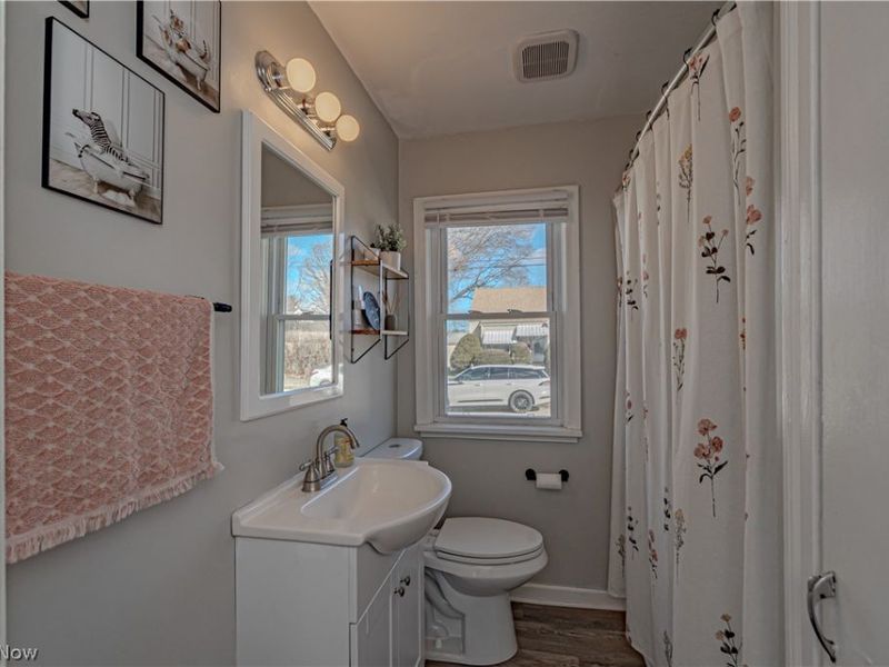 162 Mitchell Street , Barberton, OH 44203 Photo 20