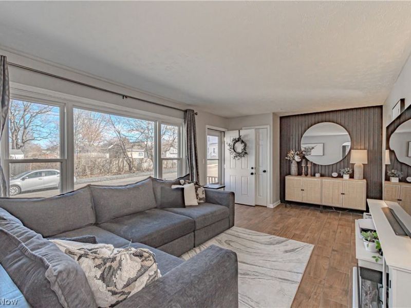 162 Mitchell Street , Barberton, OH 44203 Photo 5