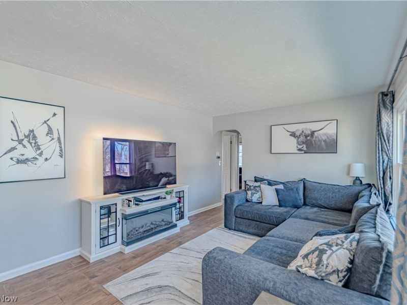 162 Mitchell Street , Barberton, OH 44203 Photo 8