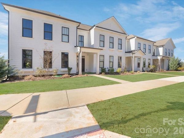 10032 Trailhead Way NW, Huntersville, NC 28078