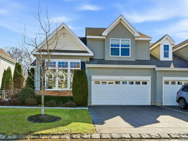 83 Pacific Dunes Court , Unit 83, Medford, NY 11763