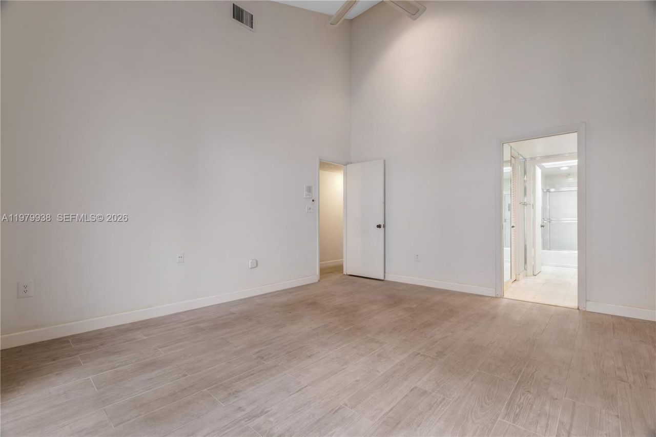 7010 SW 66th Ave, Unit 25, South Miami, FL 33143 Photo