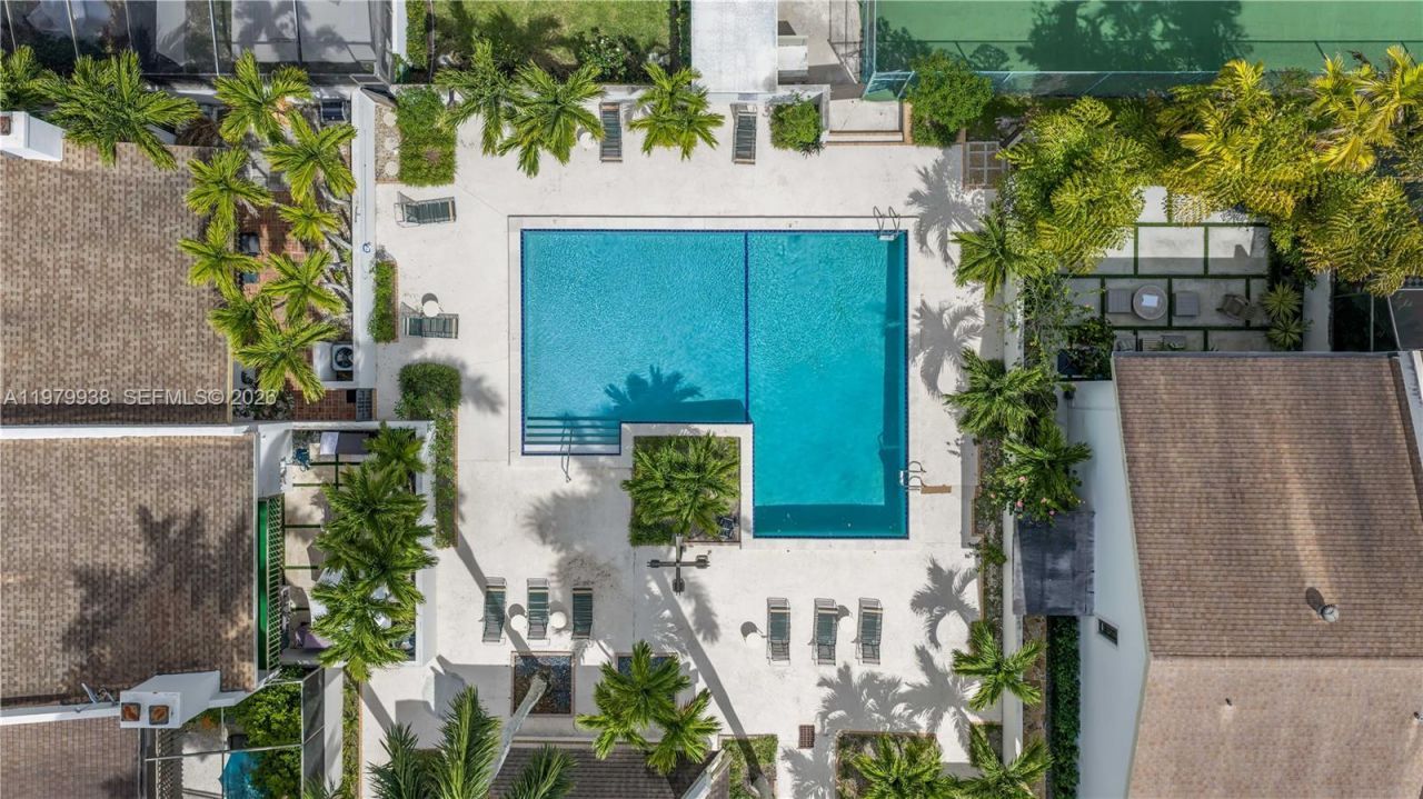 7010 SW 66th Ave, Unit 25, South Miami, FL 33143 Photo