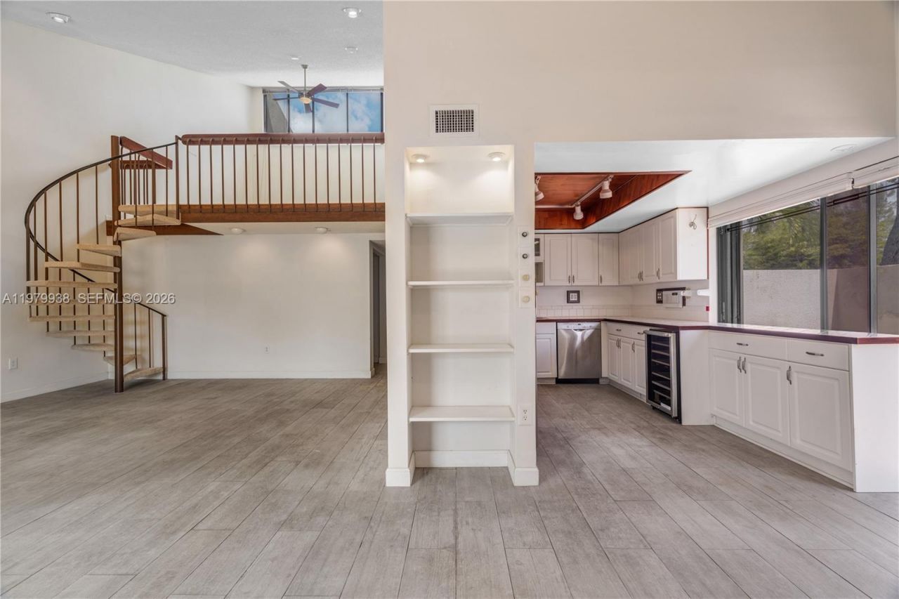 7010 SW 66th Ave, Unit 25, South Miami, FL 33143 Photo