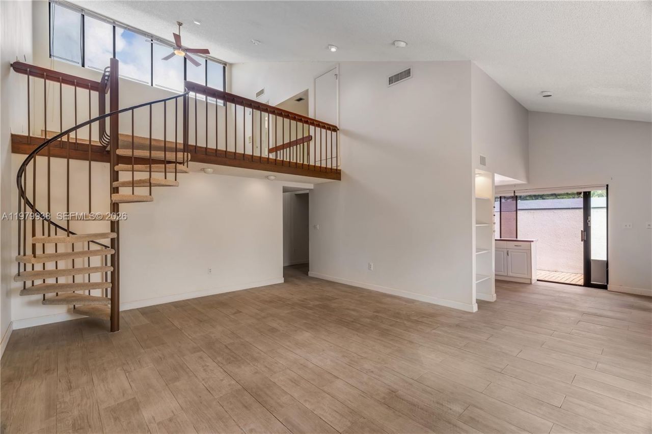 7010 SW 66th Ave, Unit 25, South Miami, FL 33143 Photo