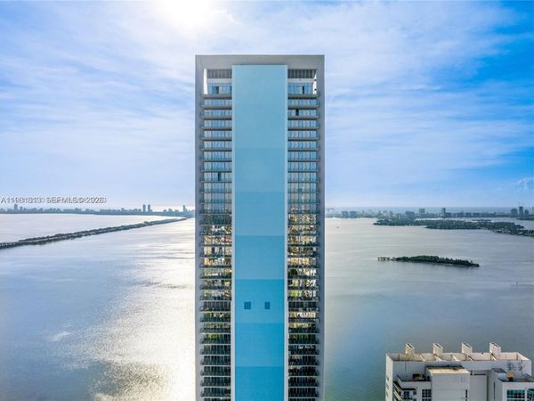 700 NE 26th Ter , Unit 3005, Miami, FL 33137