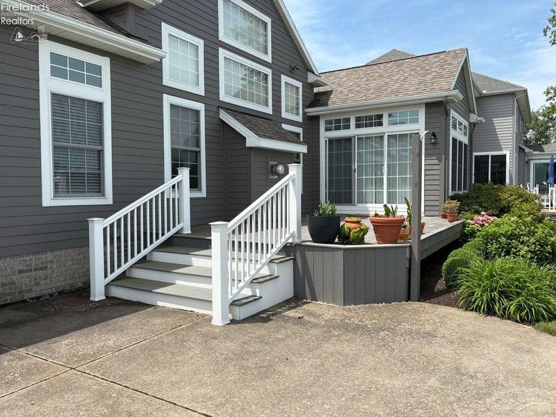 4881 E Wood Duck Ct, Port Clinton, OH 43452 Photo 5