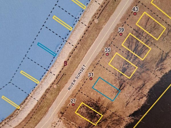 31 River Sunset Blvd. (Unit 6), Fremont, OH 43420