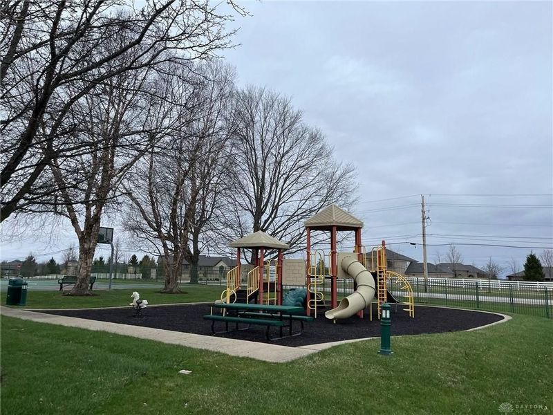 1445 Runnymeade Way, Beavercreek Township, OH 45385 Photo 34