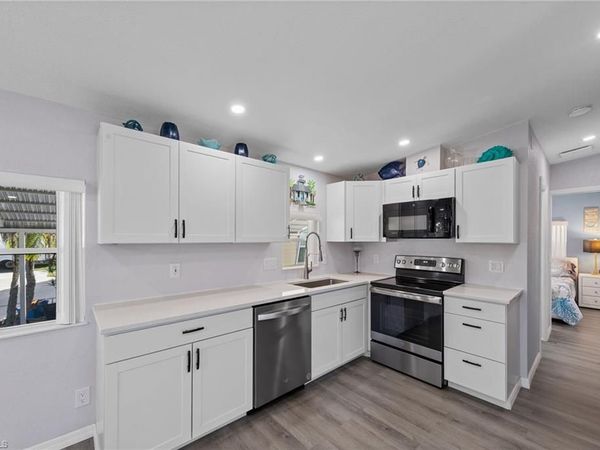 11791 Papershell DR, FORT MYERS, FL 33908