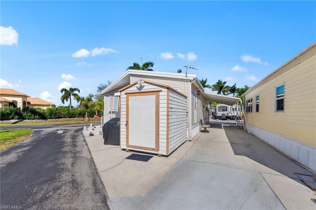 11791 Papershell Dr, Fort Myers, FL 33908 Photo