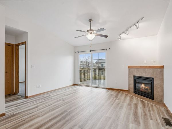 70 Jefferson Lane, North Liberty, IA 52317