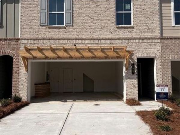 669 Sunstone Lane, Lawrenceville, GA 30043