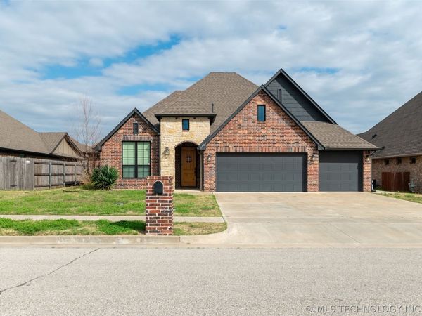7507 E 82nd Street North N, Owasso, OK 74055