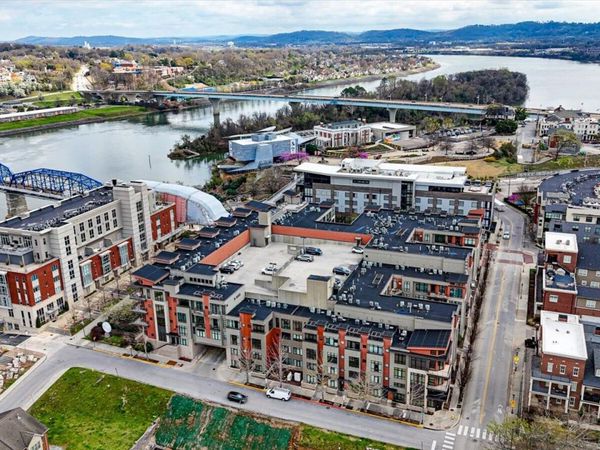 129 Walnut Street, Chattanooga, TN 37403