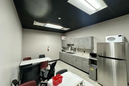 4033 W Montague Avenue photo 4