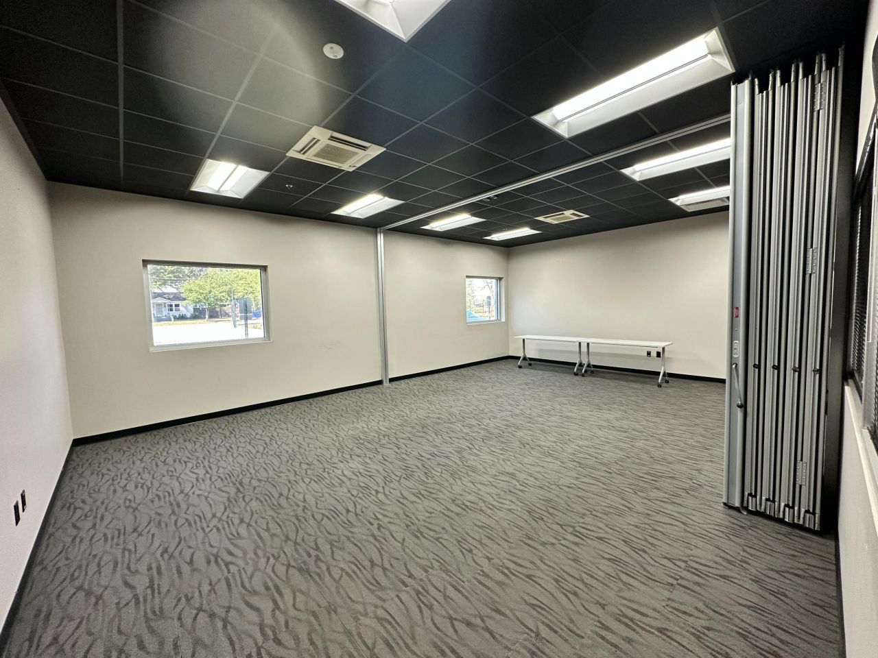 4033 W Montague Avenue Photo 5