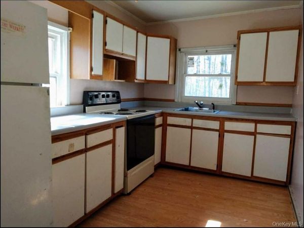 200 Manchester Road, Unit Apt 3, Poughkeepsie, NY 12603