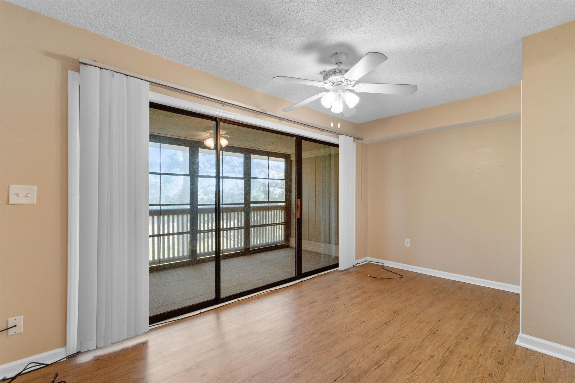 4226 Pinehurst Circle Photo 16