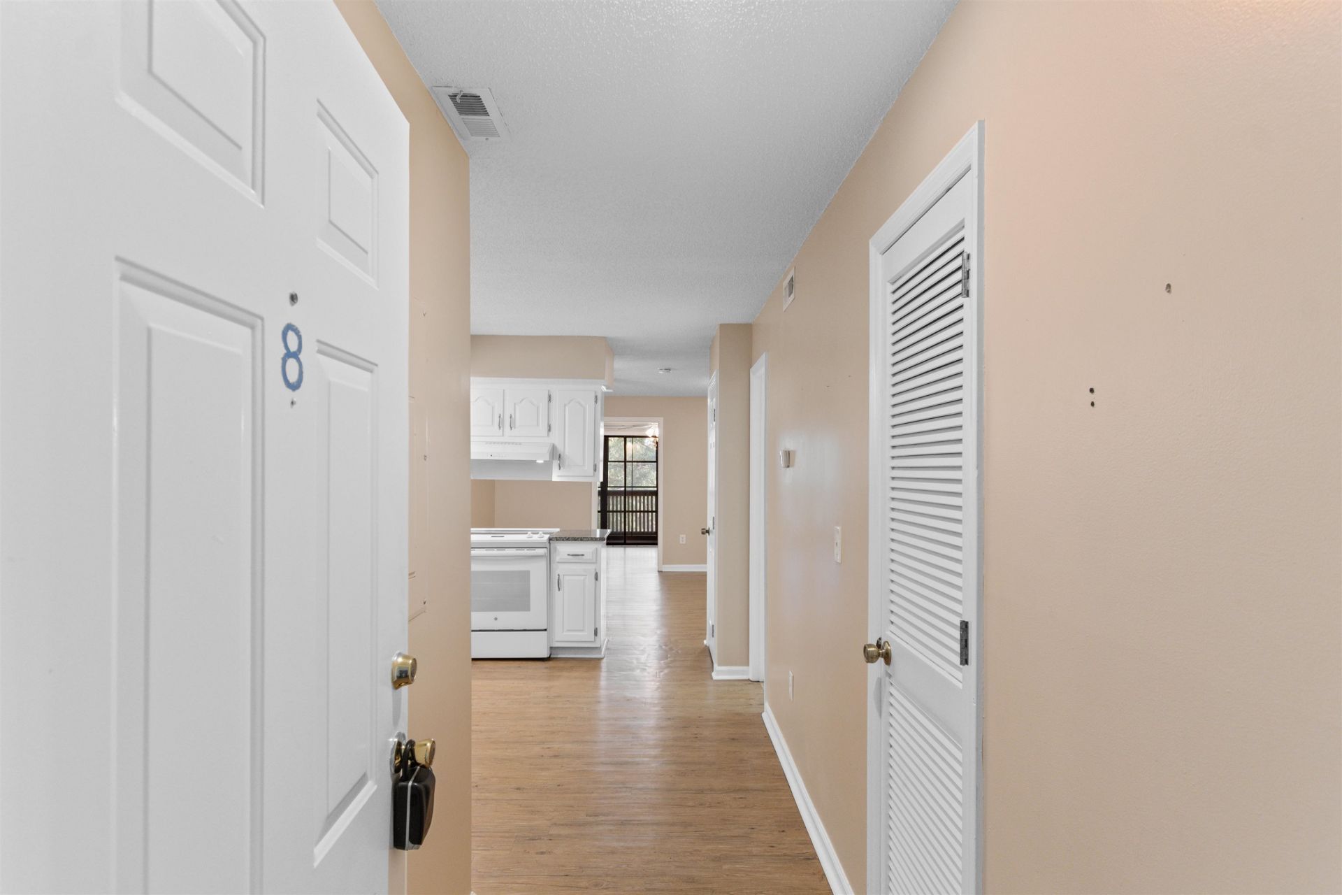 4226 Pinehurst Circle Photo 4