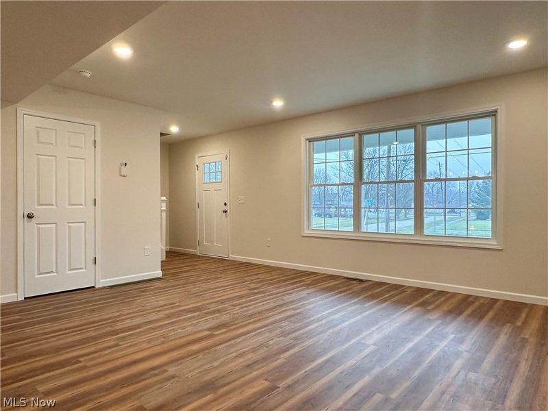 1595 Drexel Avenue NW, Warren, OH 44485 Photo 4