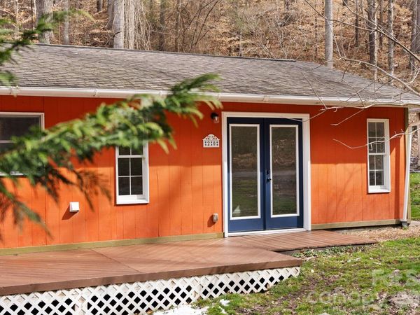 20 Mcdaris Road , Weaverville, NC 28787